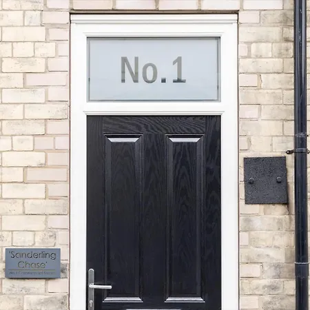 Host & - Sanderling Chase Scarborough