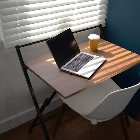 Daire Host & - Sanderling Chase